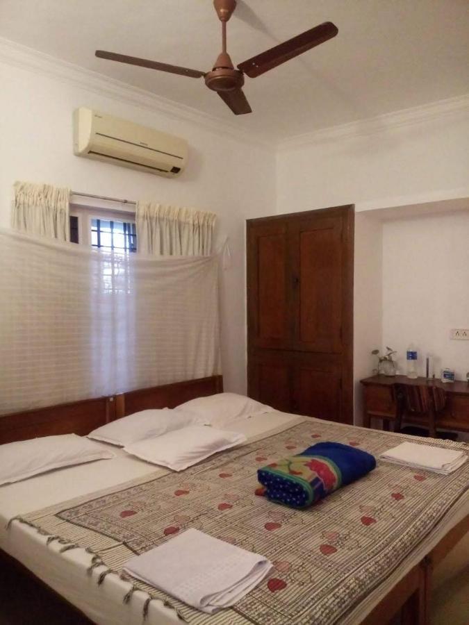 Nathans Holiday Home Kochi Екстериор снимка